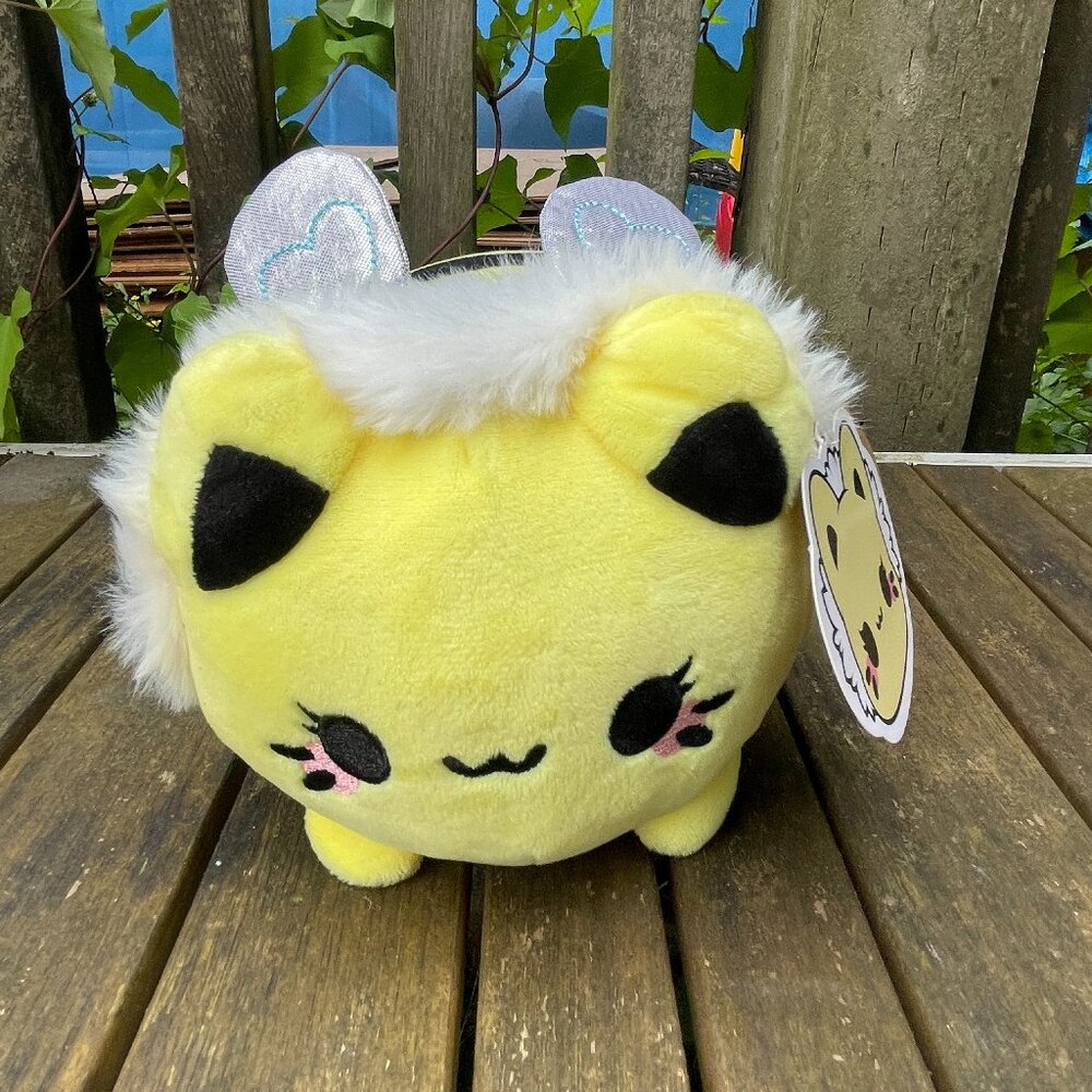 Aurora Tasty Peach Queen Bee Meowchi Kitty Plush Stuffed Animal 8” Brand New